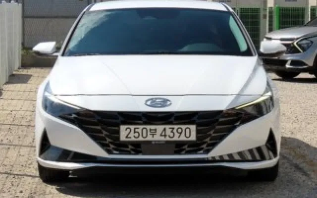 아반떼 (CN7) 1.6 모던 현대 2022/09 118,981km